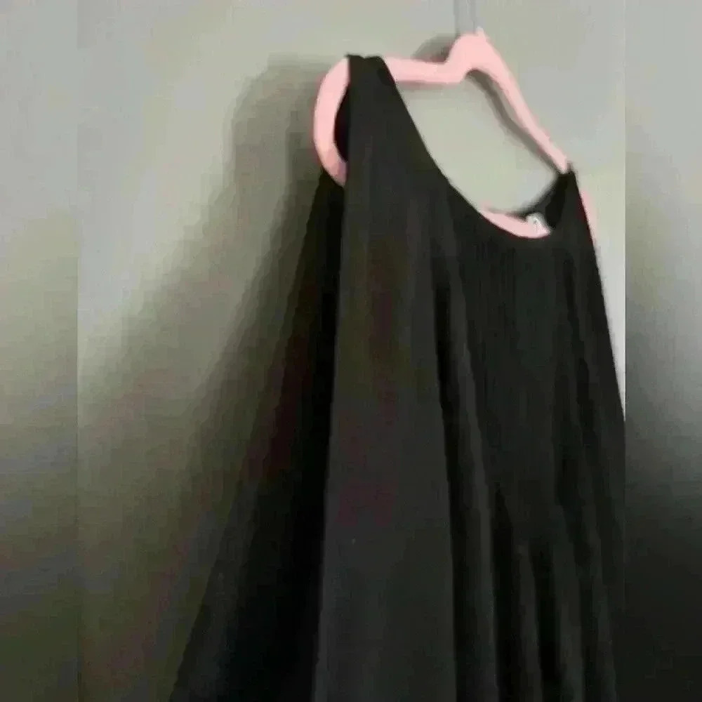 Old Navy Cold Shoulder Black Top (248) - Picture 4 of 10